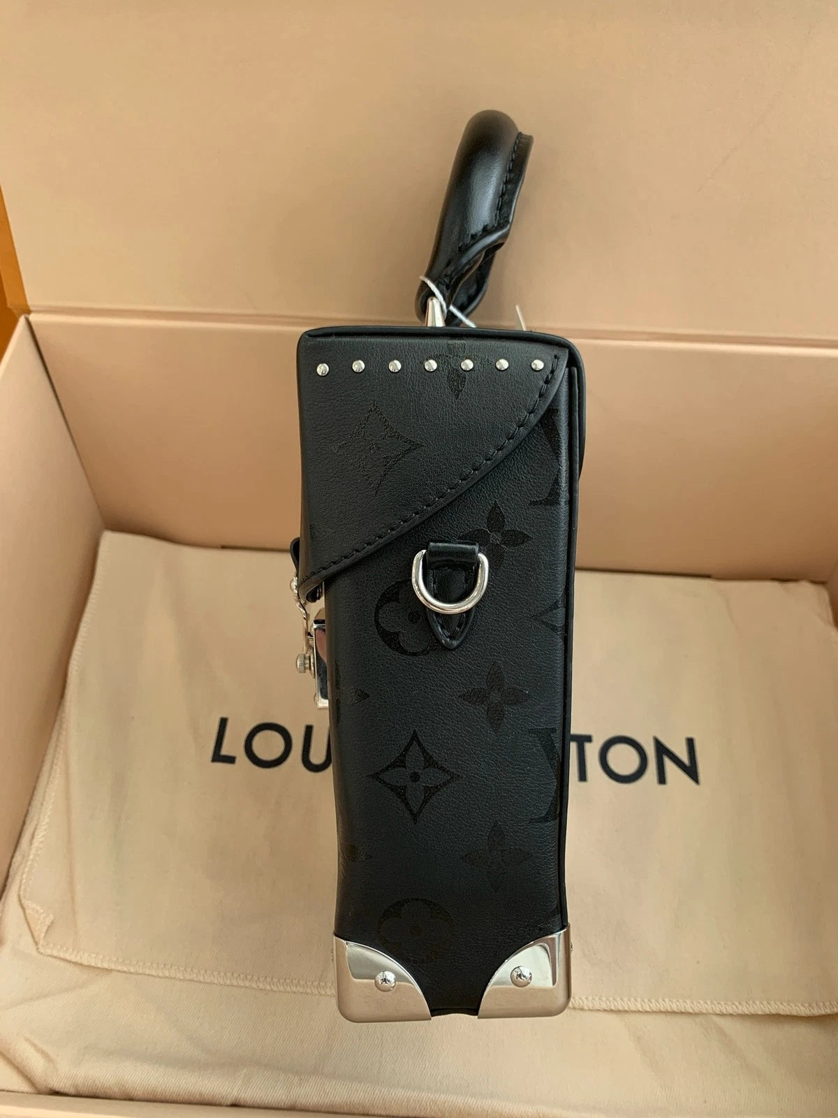 Authentic Louis Vuitton Vertical Trunk Black Crossbody Camera Bag