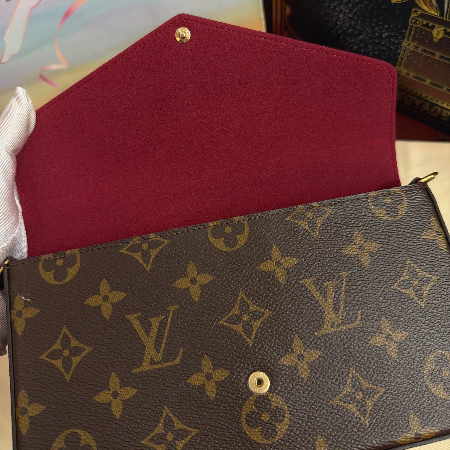 New Louis Vuitton Pochette Felicie Monogram Canvas Gold Chain Shoulder Crossbody