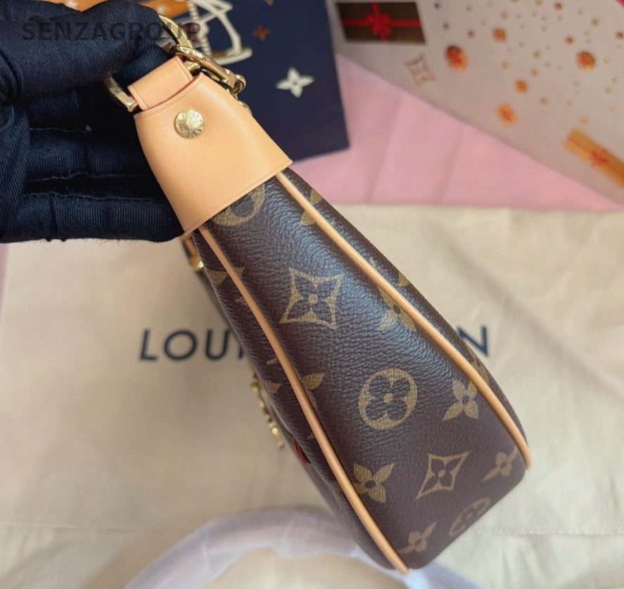 Louis Vuitton Loop Monogram Chain Shoulder Crossbody Brown Gold Women Classic