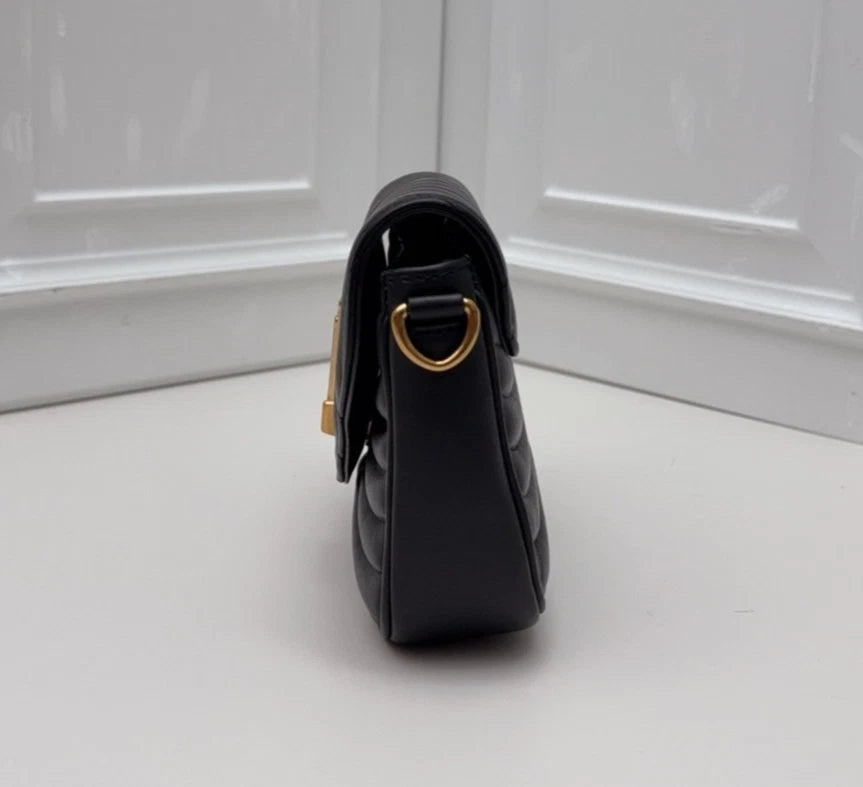 Louis Vuitton New Wave Chip Version Chain Bag Crossbody Bag Excellent