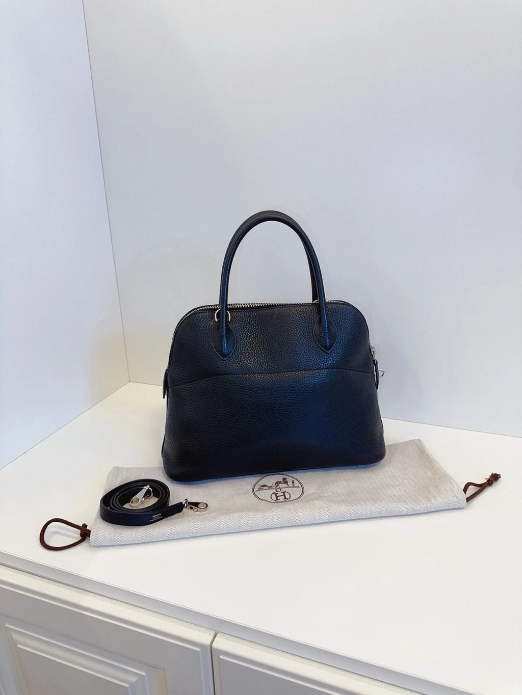 Hermès Bolide 31 Calfskin Handbag Top Handle Crossbody Bag Black