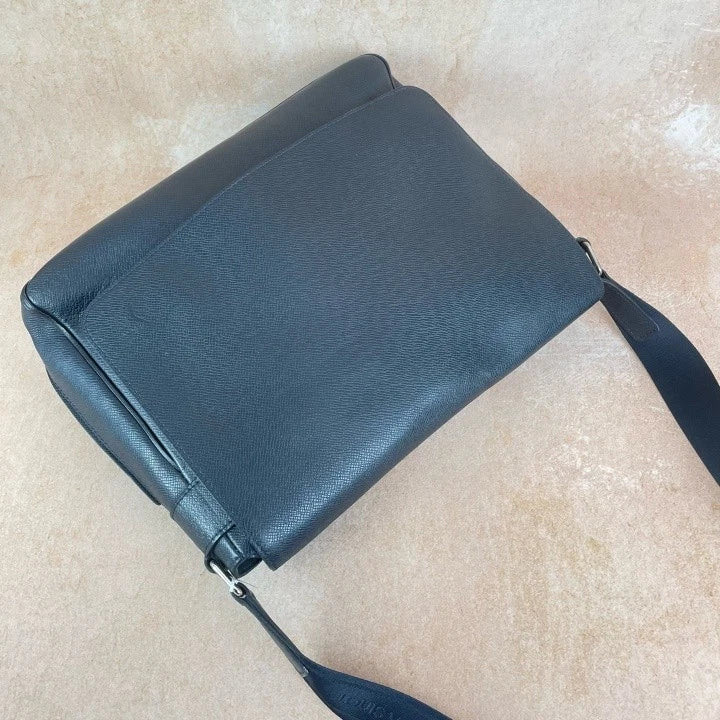 Louis Vuitton Blue Grainy Leather Crossbody Messenger Bag For Women