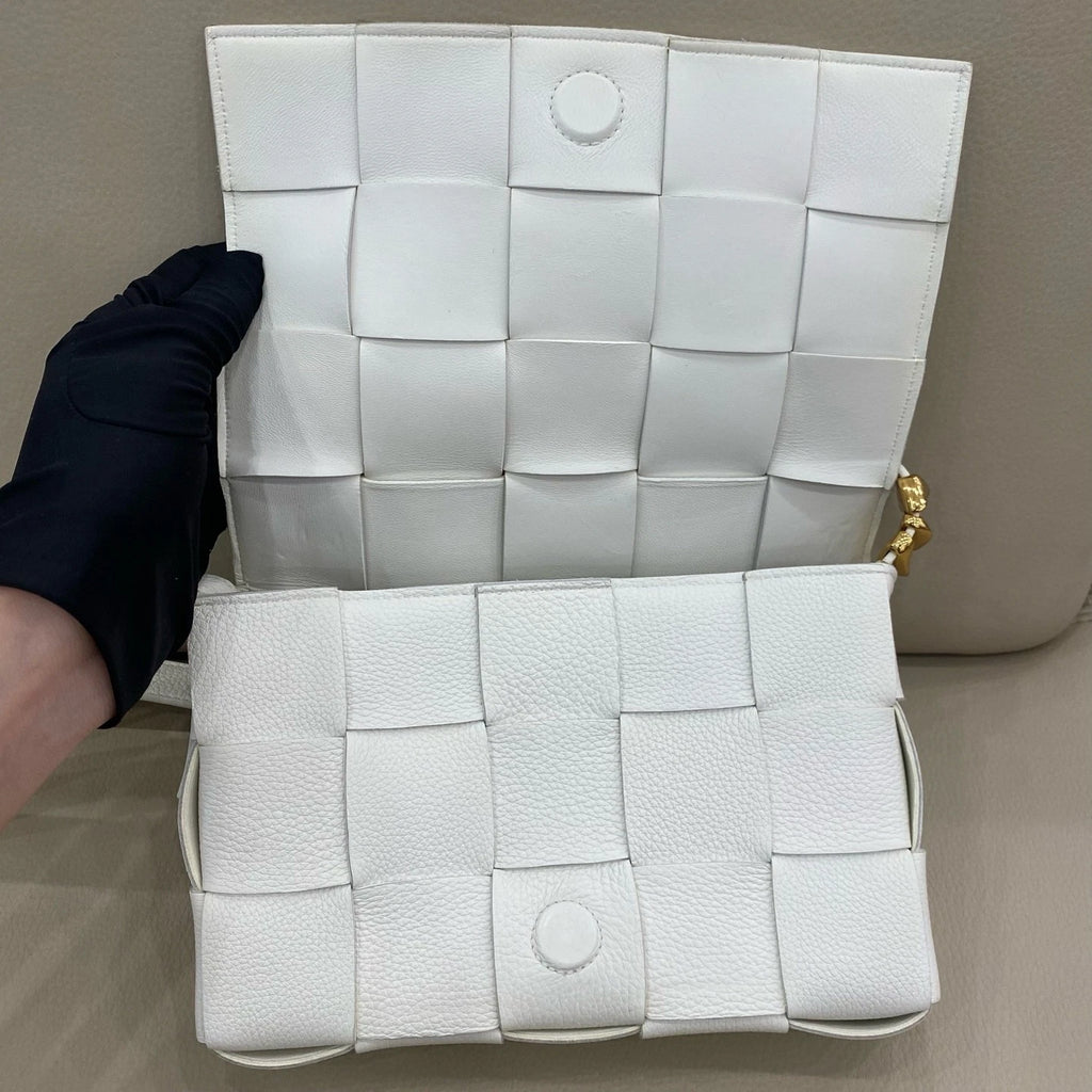 Bottega Veneta White Calfskin Crossbody Bag For Women