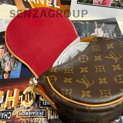 Louis Vuitton Monogram Saddle Crossbody Bag Brown Gold Hardware Classic Women