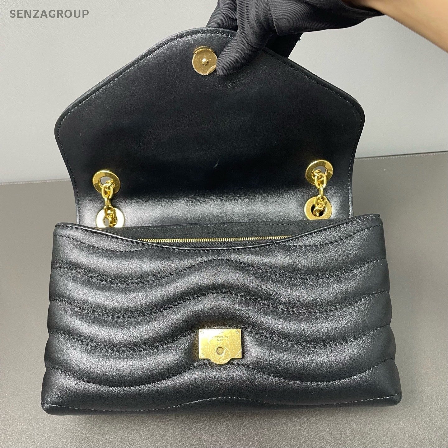 Louis Vuitton New Wave Clafskin Chain Shoulder bag Black Gold Women