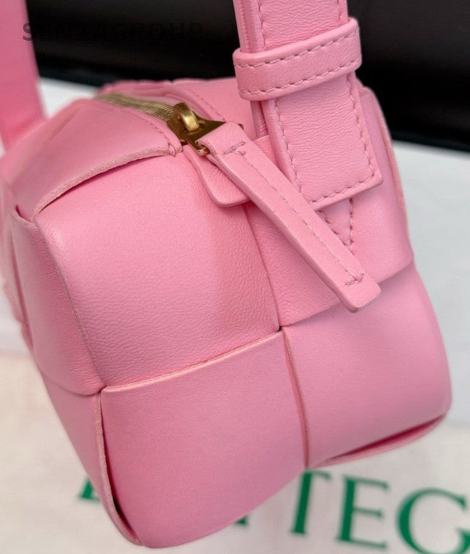 Bottega Veneta Brick Cassette PM Handbag Shoulder Bag Pink Gold Used Women