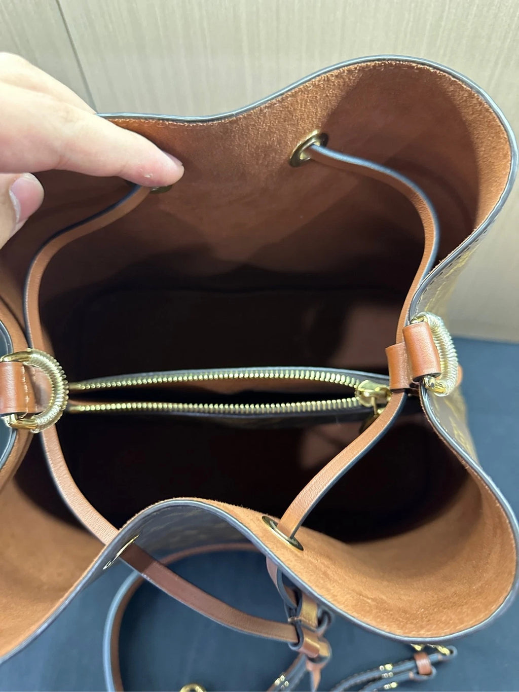 Louis Vuitton Brown Leather Bucket Bag For Women Pre-owned