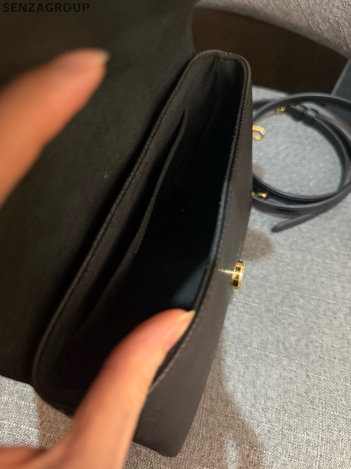 Louis Vuitton Locky BB Black Epi Leather Gold Lock Shoulder Bag