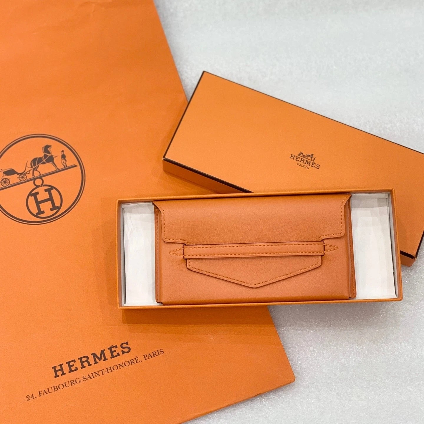 Hermes Leather Orange Multifunctiona<wbr/>l Coin Wallet For Women