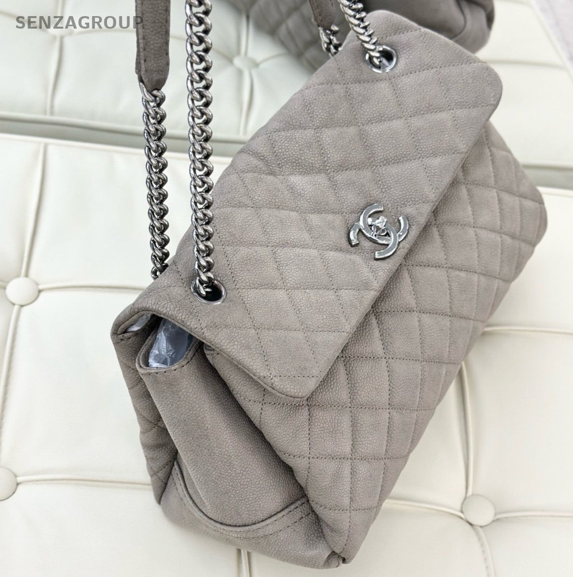 Chanel Diamond Calfskin Chain Shoulder Bag Gray Silver Used Women Classic
