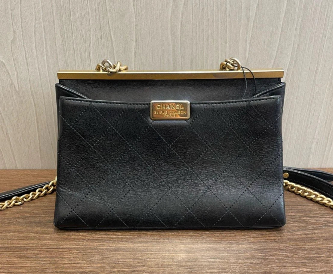 Chanel Trendy CC Message Bag Top Handle Bag Shoulder Bag Gold Hardware Women