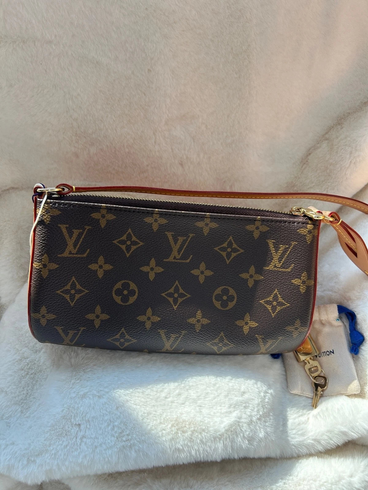 Louis Vuitton Canvas Lock Mahjong Shoulder Handbag For Women