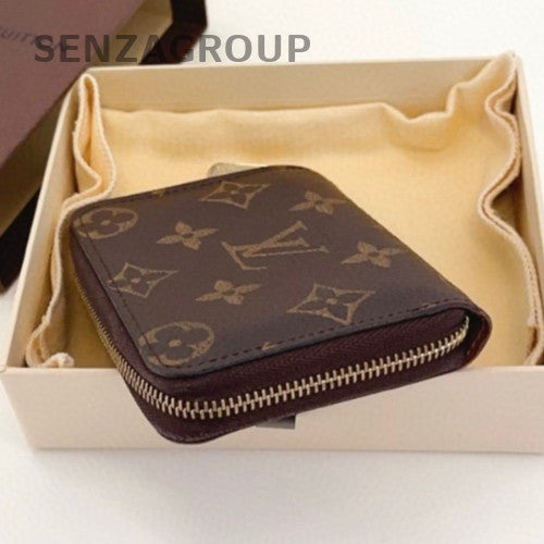 Louis Vuitton Monogram Purse Card Pack Almost Brand NEW