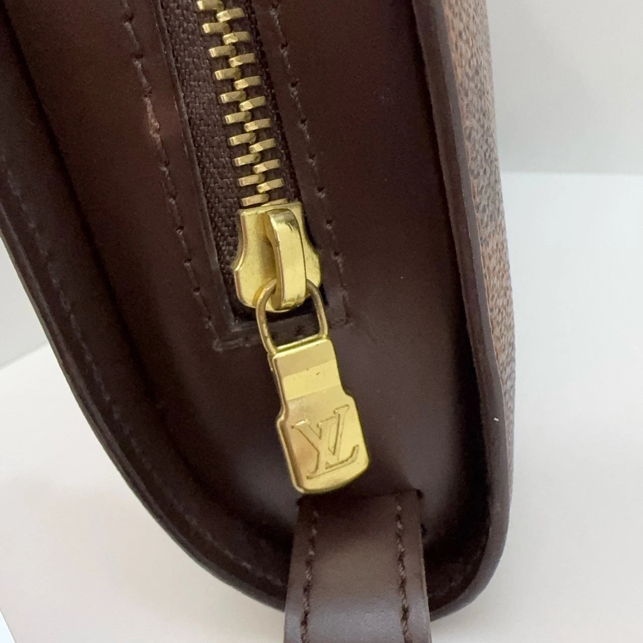 Louis Vuitton Damier Logo Patch Clutch With Extendable Handle For Women