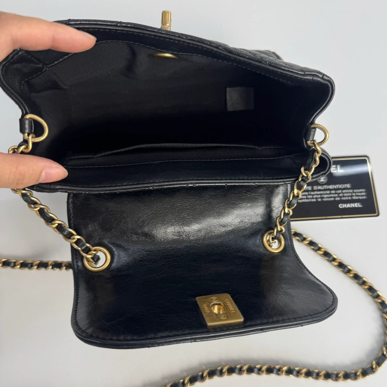 Chanel Calfskin Chevron Chain Shoulder Crossbody Black Gold Used Women Classic