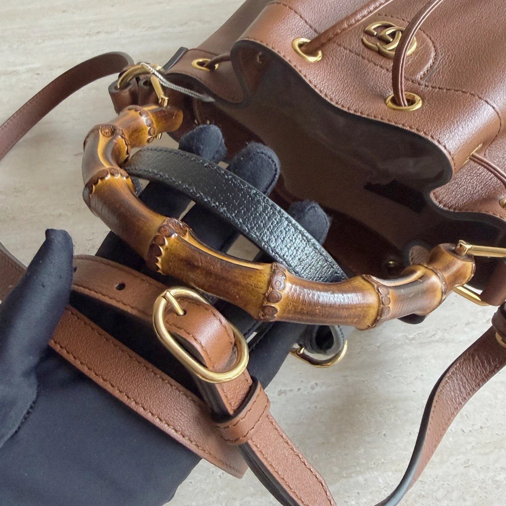 Gucci Diana Bamboo Handle Strap Brown Bucket Handbag Crossbody Gold Hardware