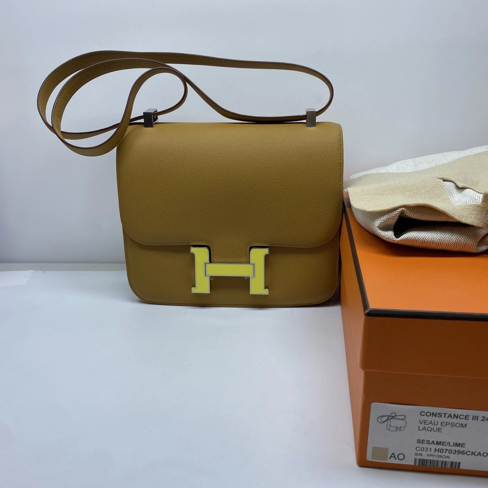Hermes Constance 24 Epsom Leather Enamel Buckle Shoulder Bag For Women