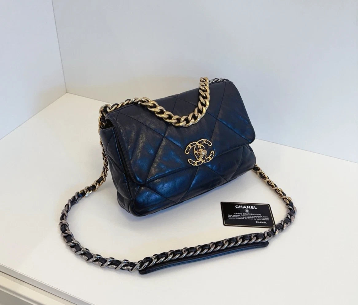 Chanel 19 Bag PM Shoulder Bag Crossbody Bag Black Women Fashion