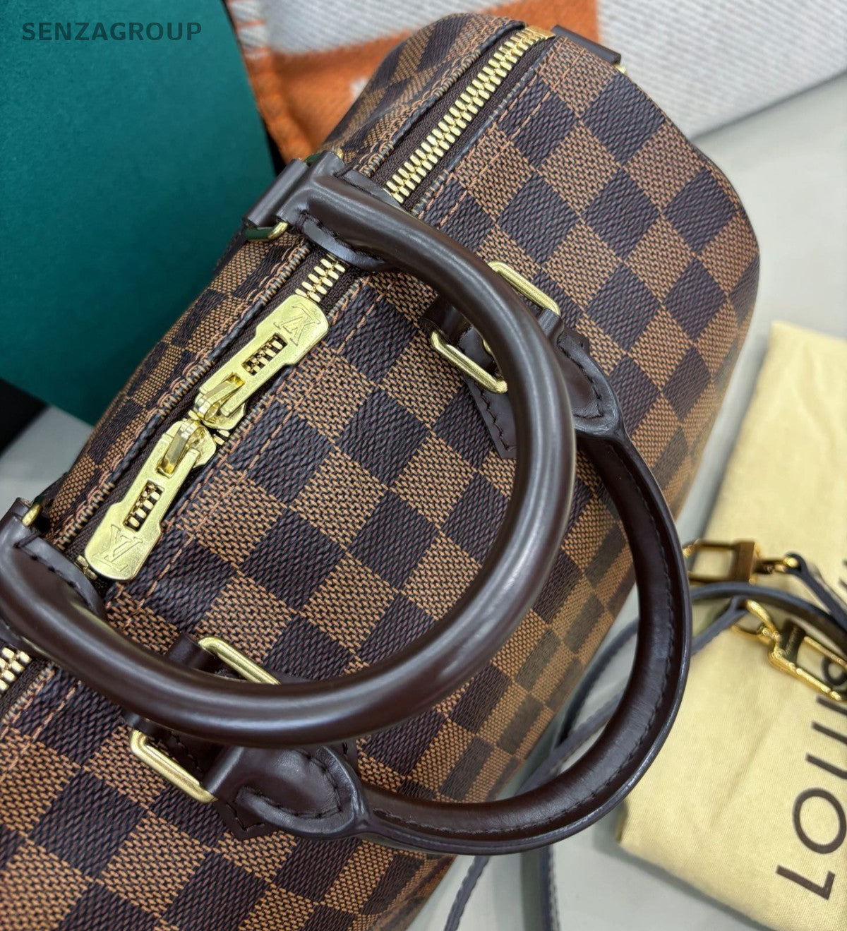 Louis Vuitton Speedy25 Top Handle Bag Crossbody Brown Gold Women Classic