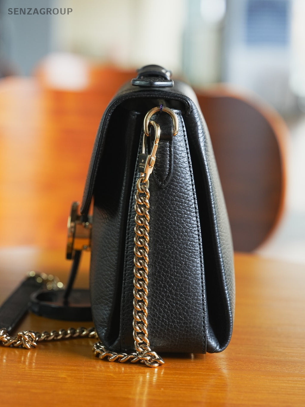 GUCCI Interlocking Top Handle Shoulder Bag