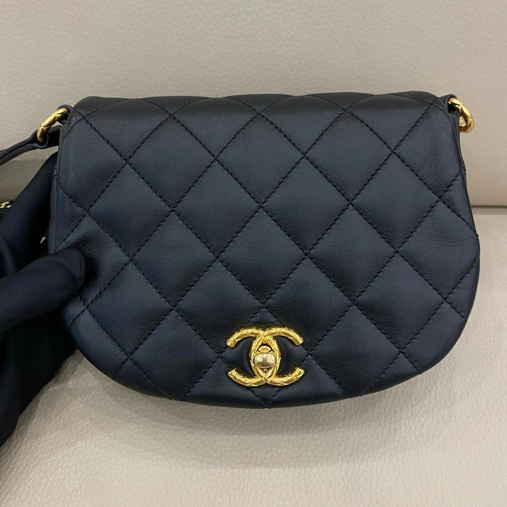 Chanel Saddle Lambskin Black Gold Shoulder Bag Excellent