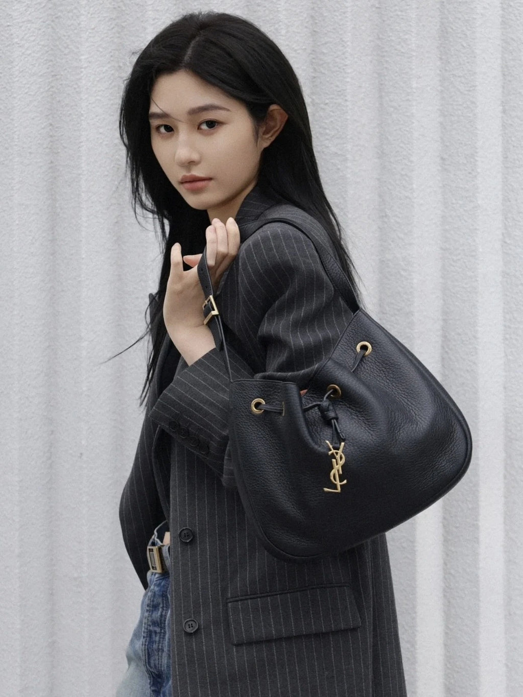 Excellent Saint Laurent Hobo Paris Vii Black Bucket Shoulder Bag Gold Hardware