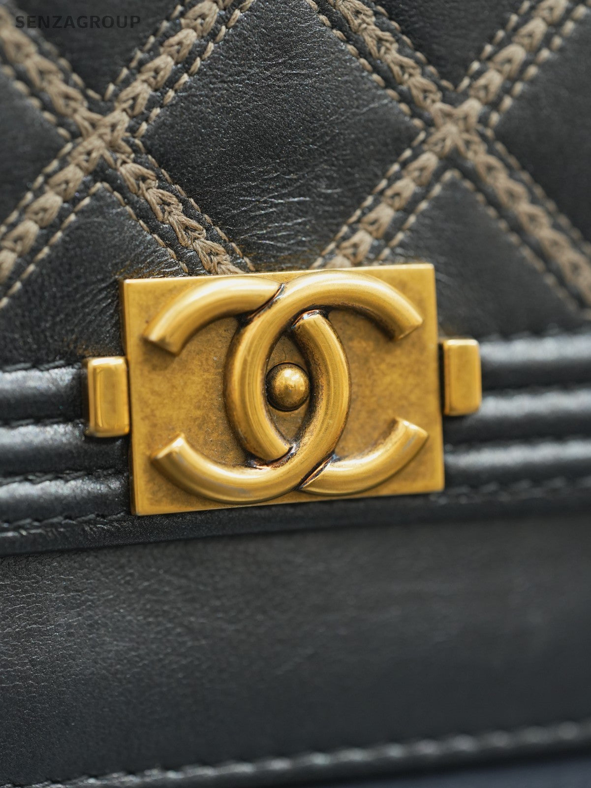 CHANEL Leboy Woc Wing forward line Diamond pattern Shoulder bag Black Gold Women