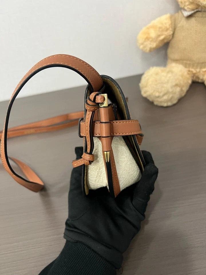 Loewe Gate Saddle Crossbody Excellent