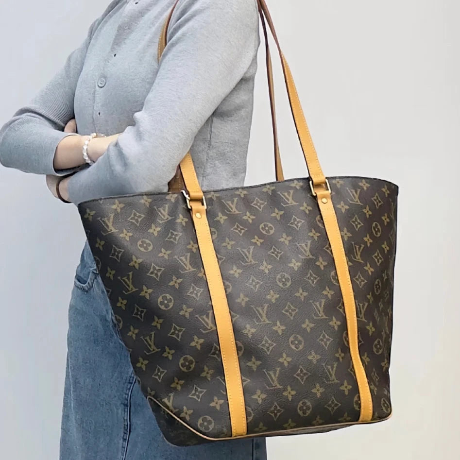 Louis Vuitton Tote GM Calfskin Momogram Shoulder Bag Brown Women S