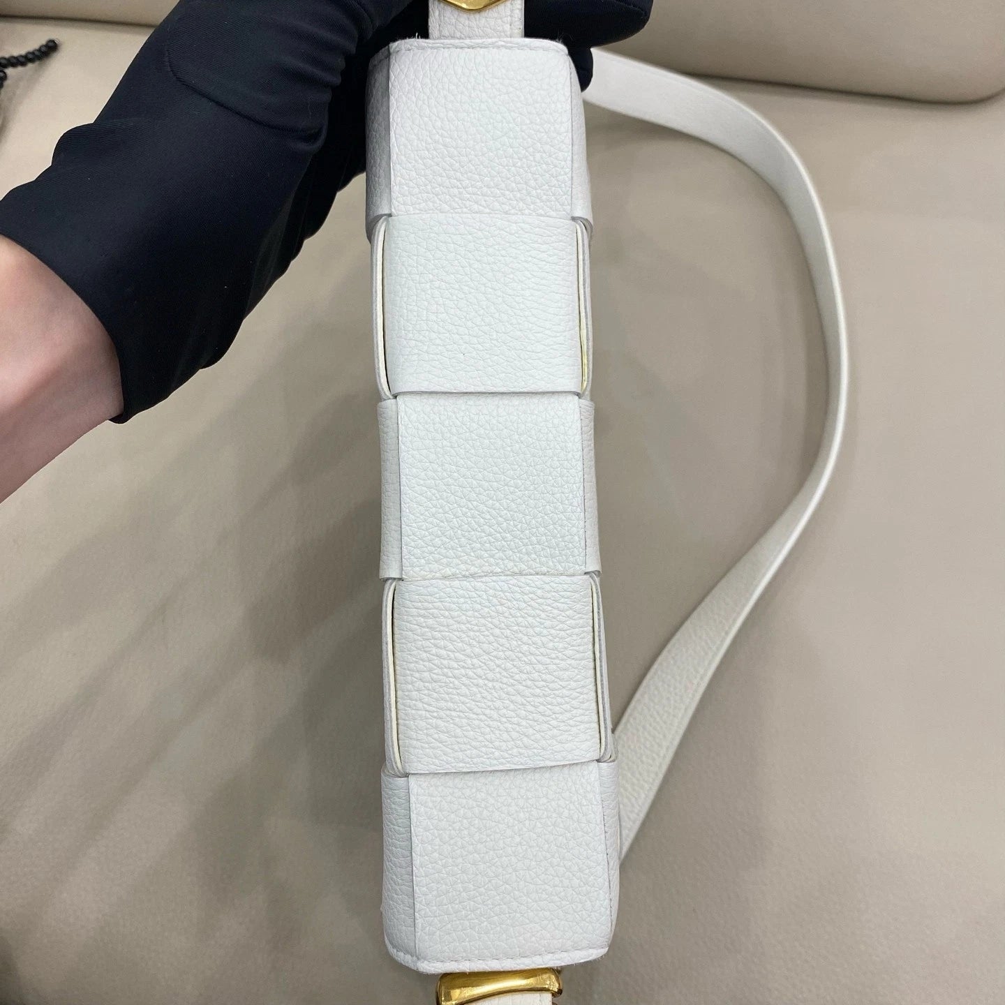 Bottega Veneta White Calfskin Crossbody Bag For Women