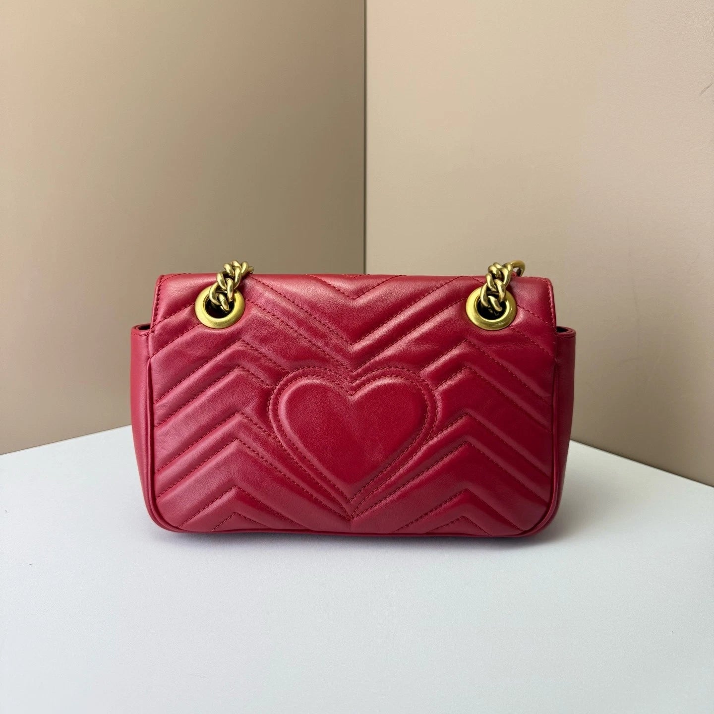 GUCCI Marmont22 Red Gold Chain Shoulder Bag For Women