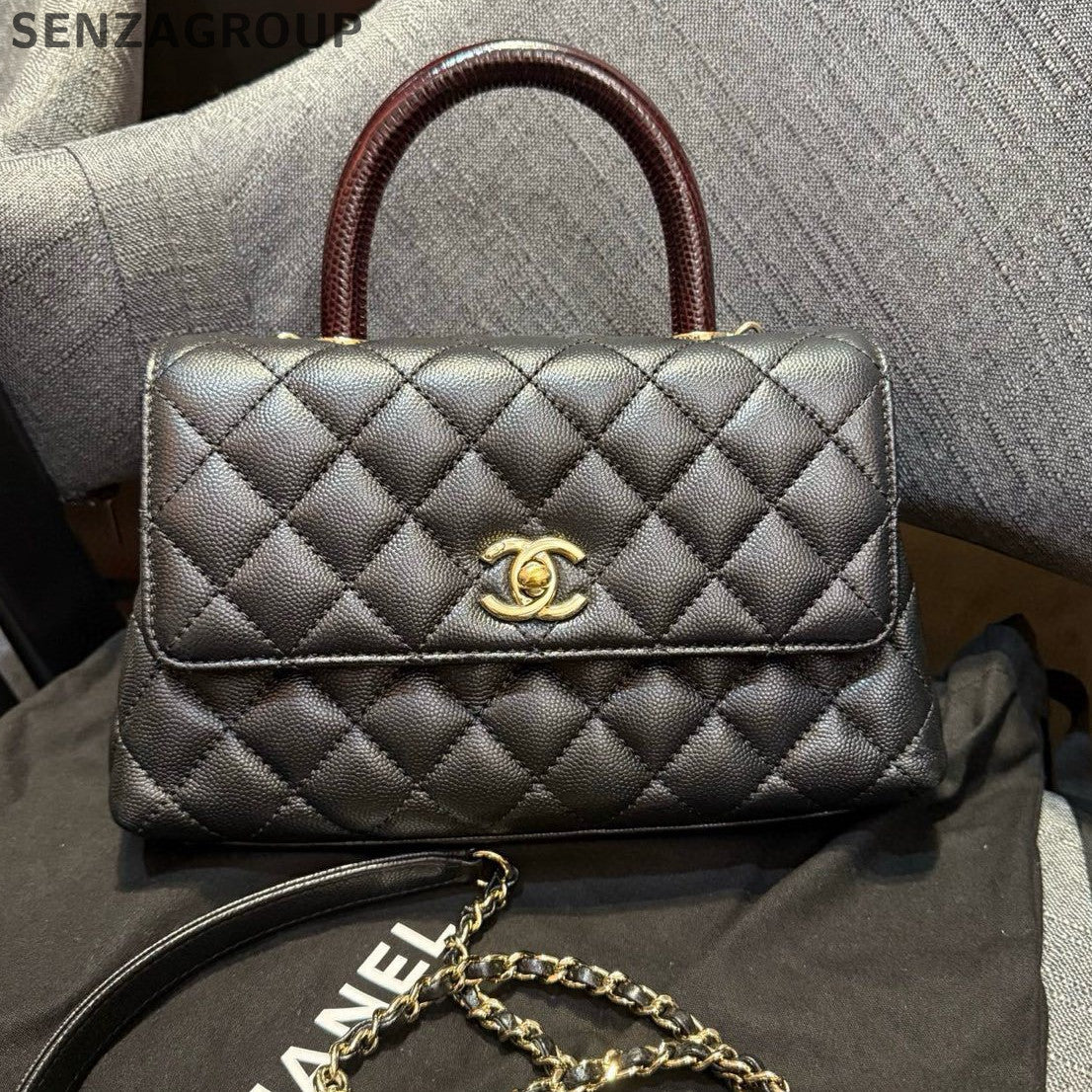 Chanel Black Gold Coco Handle Small Shoulder Bag Classic Fashion