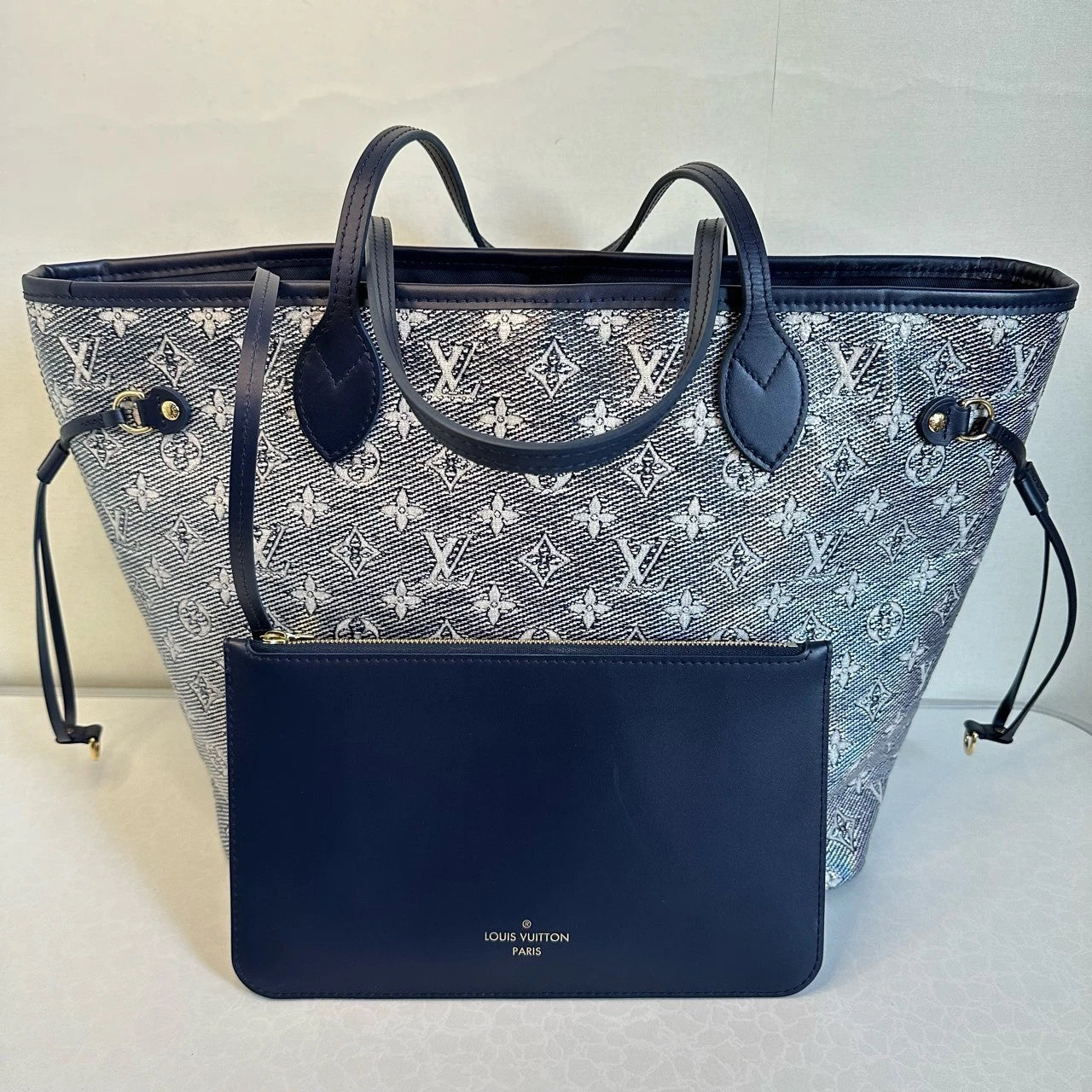 Louis Vuitton Neverfull Medium Holographic Tote Bag For Women