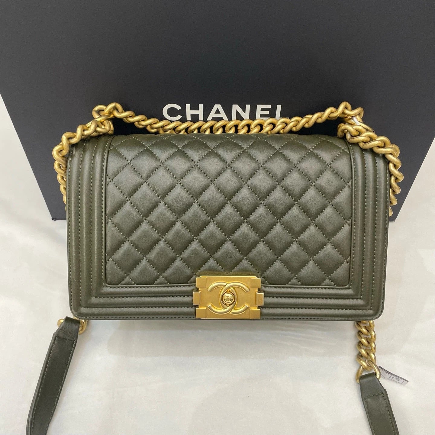 Excellent Chanel Leboy MM Green Chain Shoulder Bag Crossbody Chip Version GHW