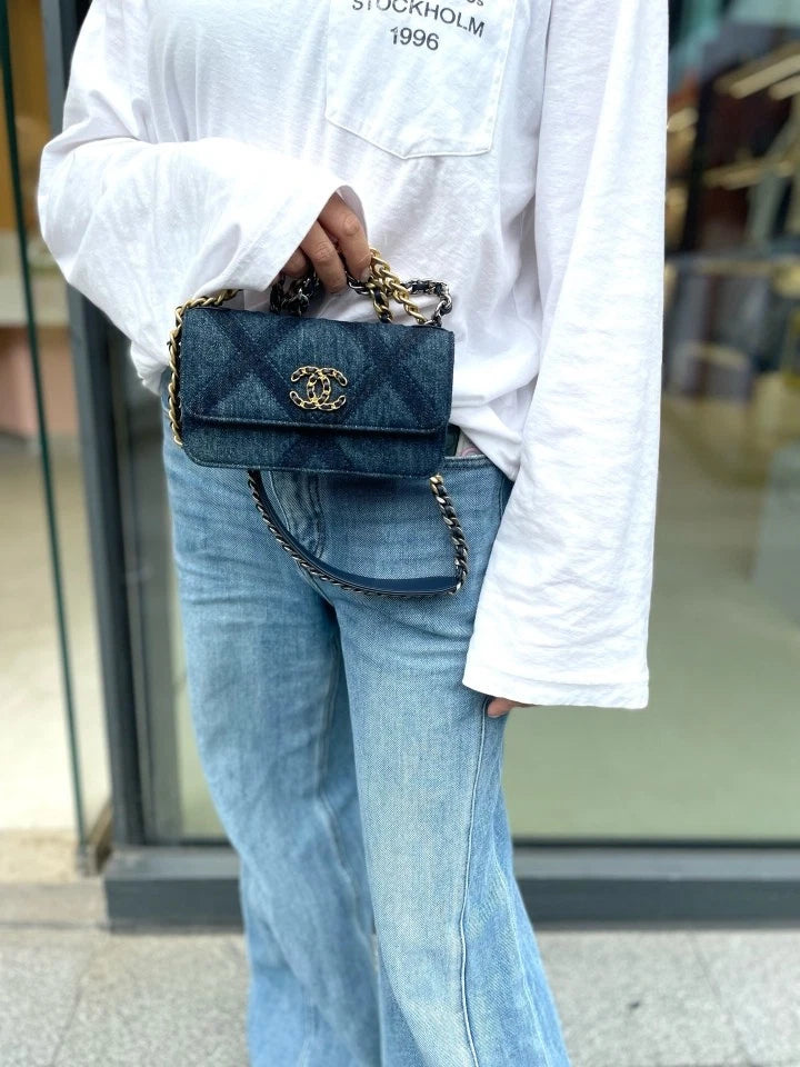 CHANEL 19Bag Mini WOC Denim Chain Crossbody Bag For Women