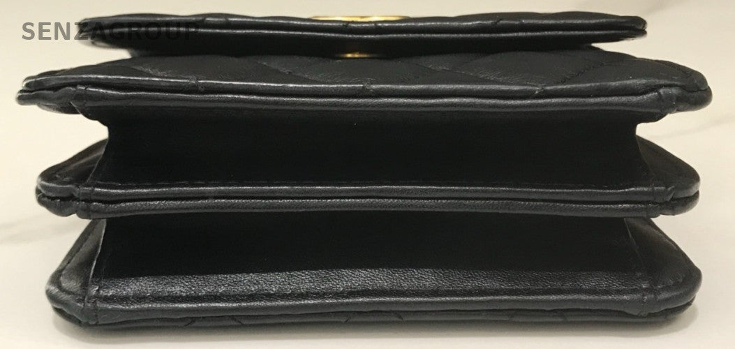 Chanel Lambskin Diamond Pattern Chain Shoulder Bag Crossbody Black Gold Women