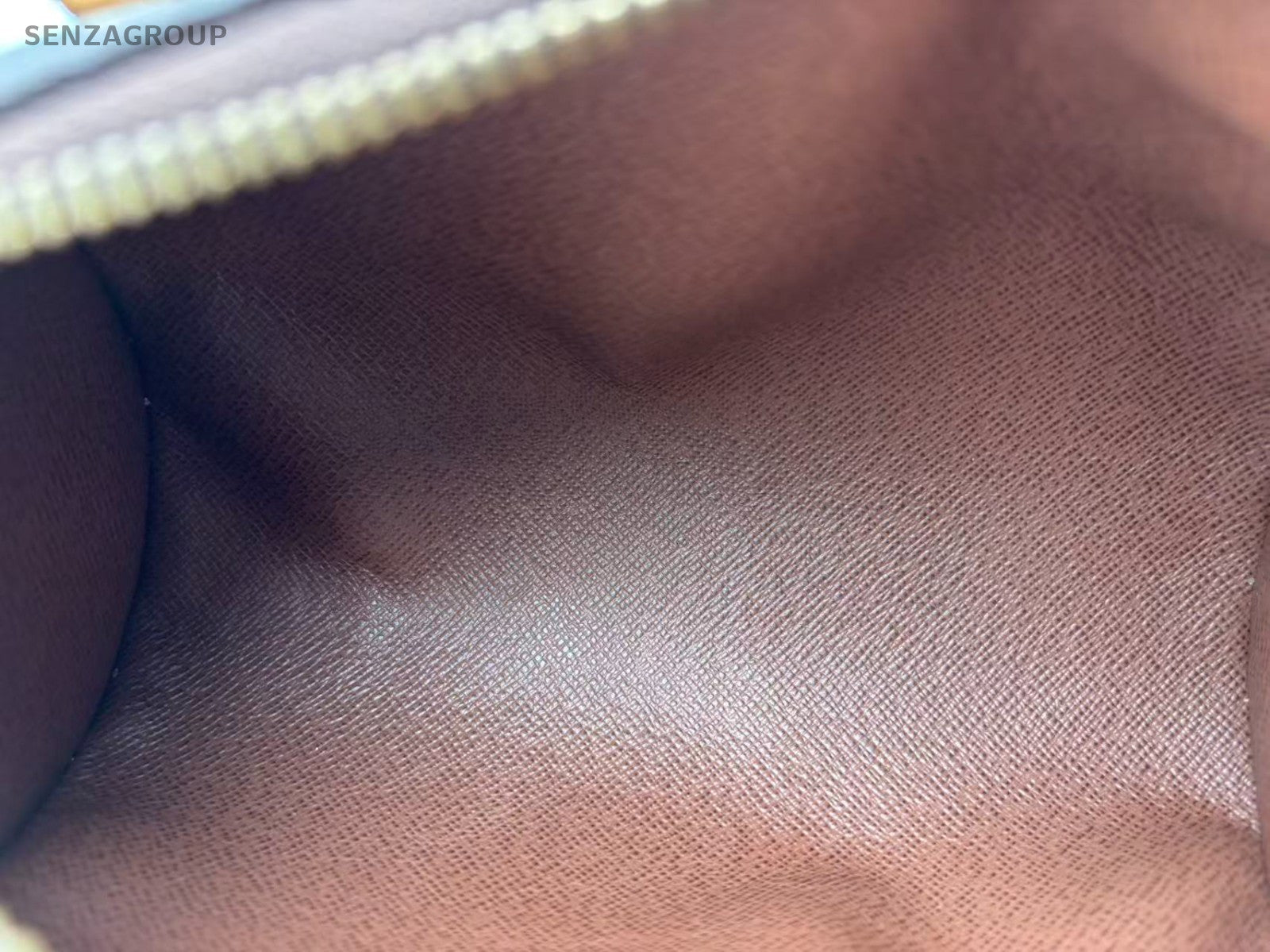 SJ0001 Louis Vuitton Papillon nano