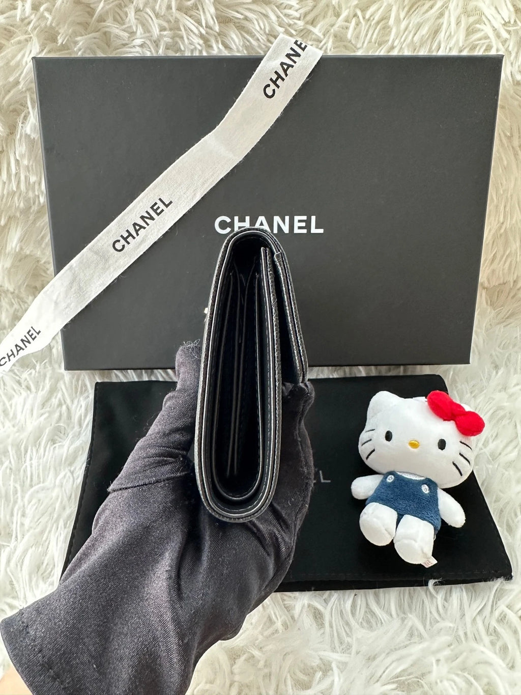 New Authentic CHANEL LeBoy Calfskin Wallet For Women