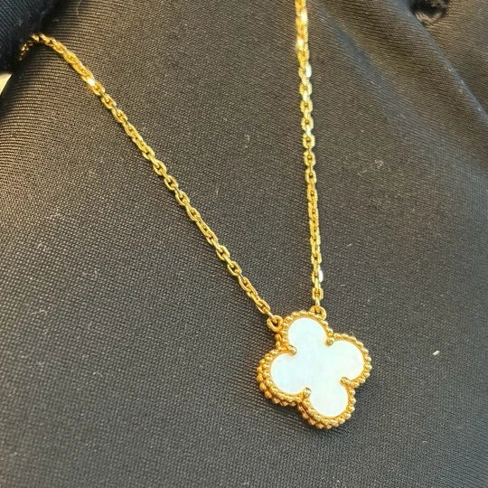 Van Cleef &amp; Arpels Vintage Alhambra Necklace Pendant with Mother Of Pearl 18K YG