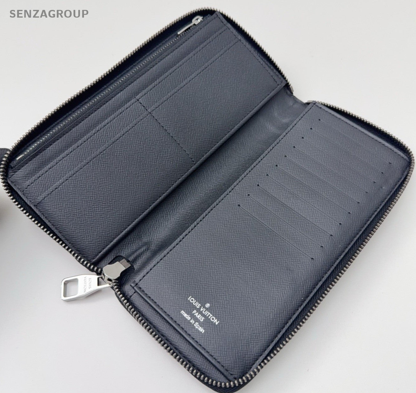 Louis Vuitton  Zippy Monogram Long Wallet Black Unisex Adults Classic