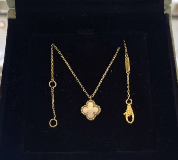 Van Cleef &amp; Arpels Sweet Alhambra Necklace 18K Yellow Gold Mother of Pearl