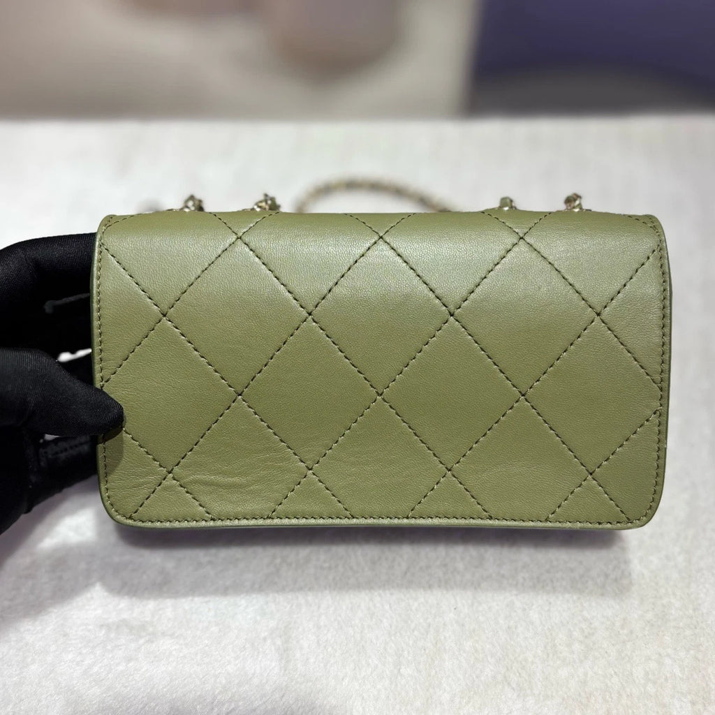 Chanel Diamond Chain Shoulder Crossbody Green Gold Women Classic