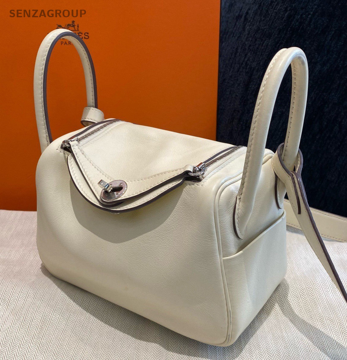 Hermes Lindy Mini Top Handle Bag Shoulder Bag White Silver Women Classic Fashion