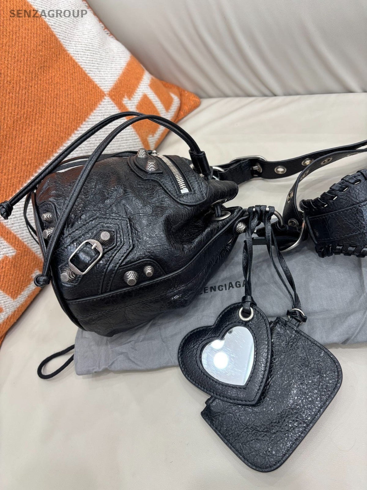 Balenciaga Le Cagole Bucket Drawstring Shoulder bag Black Women Classic