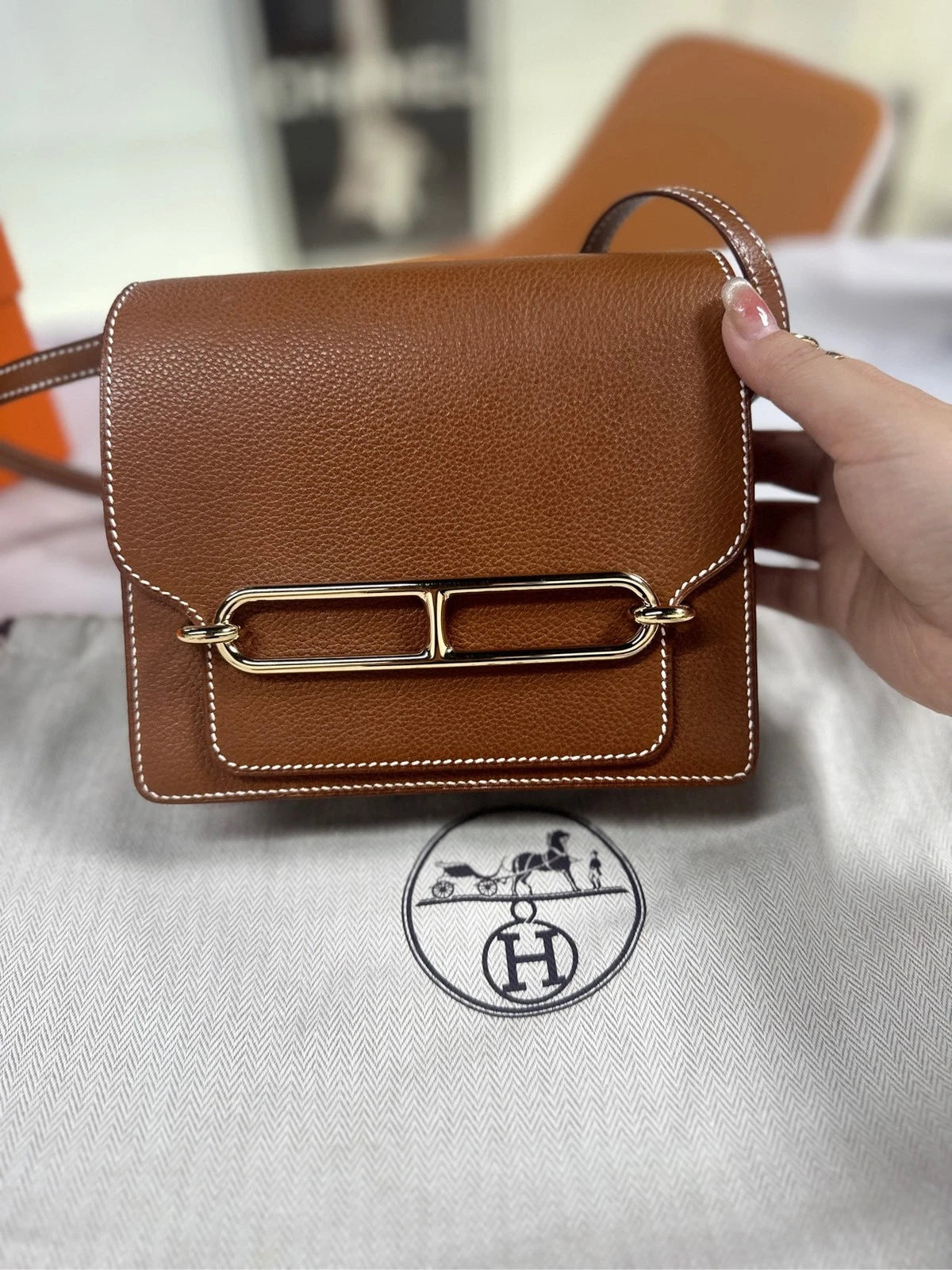Hermes Saddle Brown Gold Shoulder Bag Excellent