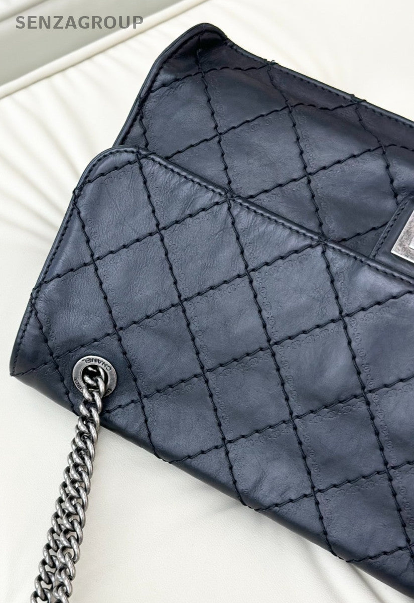 CHANEL 2.55 Classic Diamond pattern Chain Strap Shoulder bag Black Women