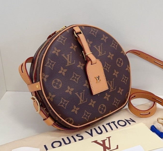 Louis Vuitton Monogram Soft Round Bag MM Shoulder Bag Crossbody Brown Gold Women