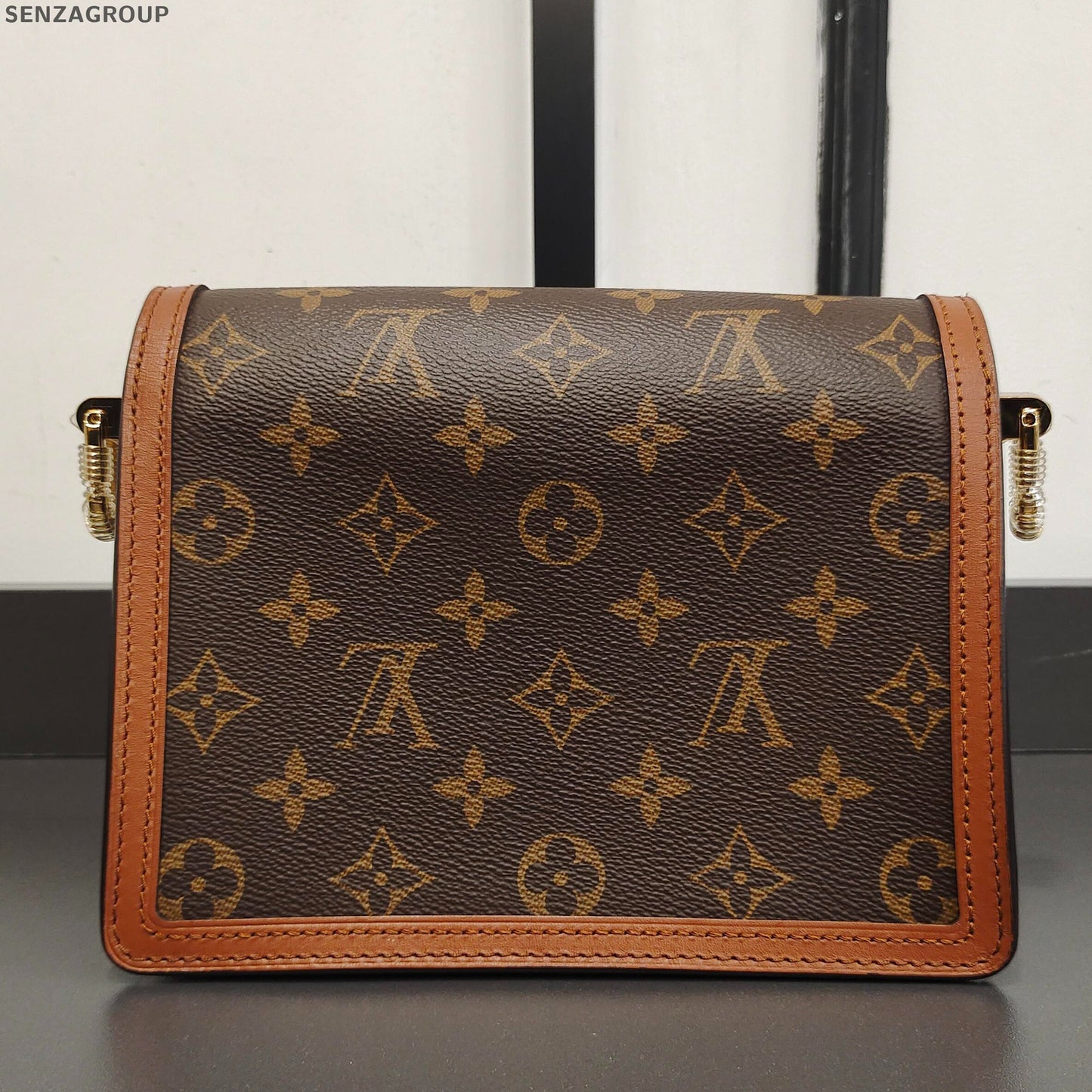 Louis Vuitton Dauphine MM Monogram Brown Crossbody Bag Women's Classic