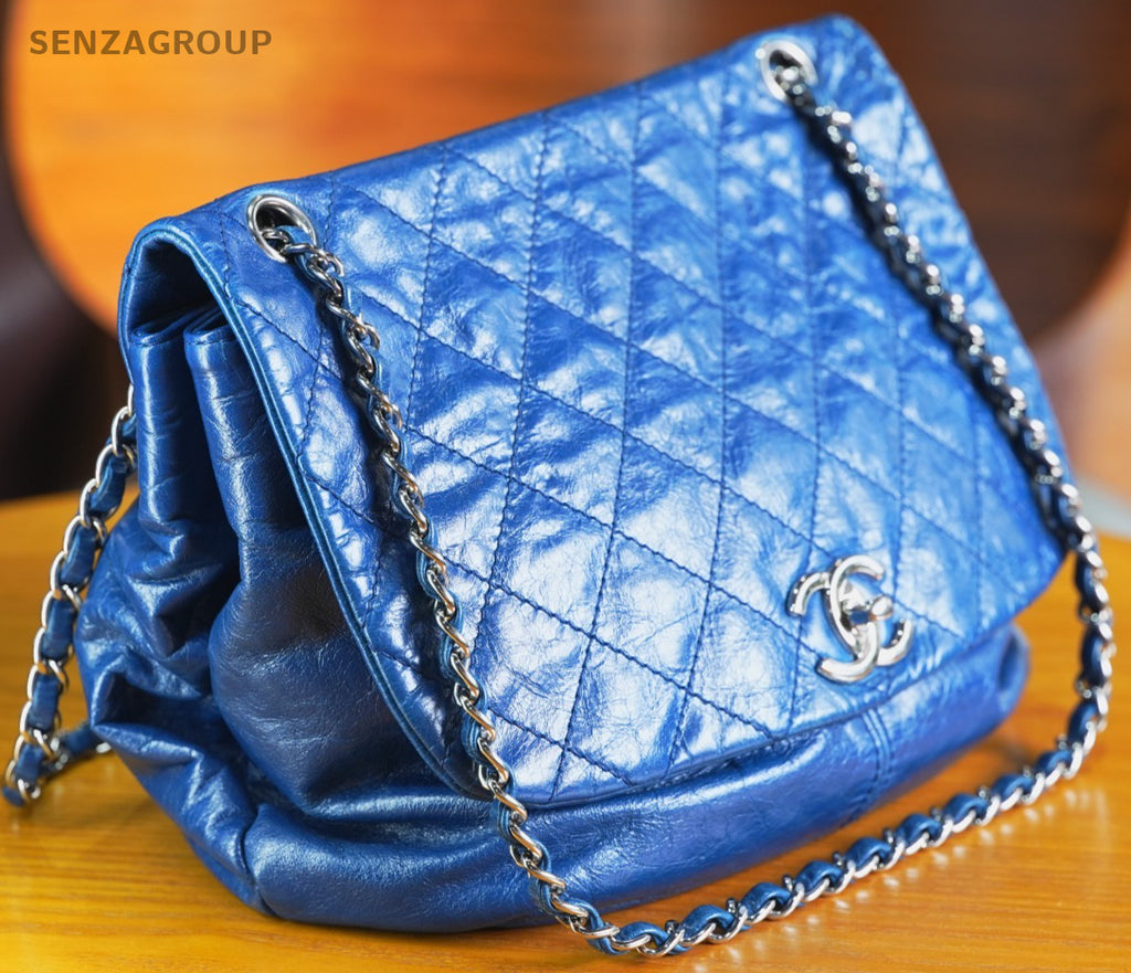 CHANEL Oil wax leather Sapphire blue Hobo Shoulder Bag Crossboy