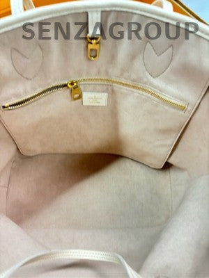 Louis Vuitton Neverfull MM Tote Bag in White Leather - Women's Shoulder Bag